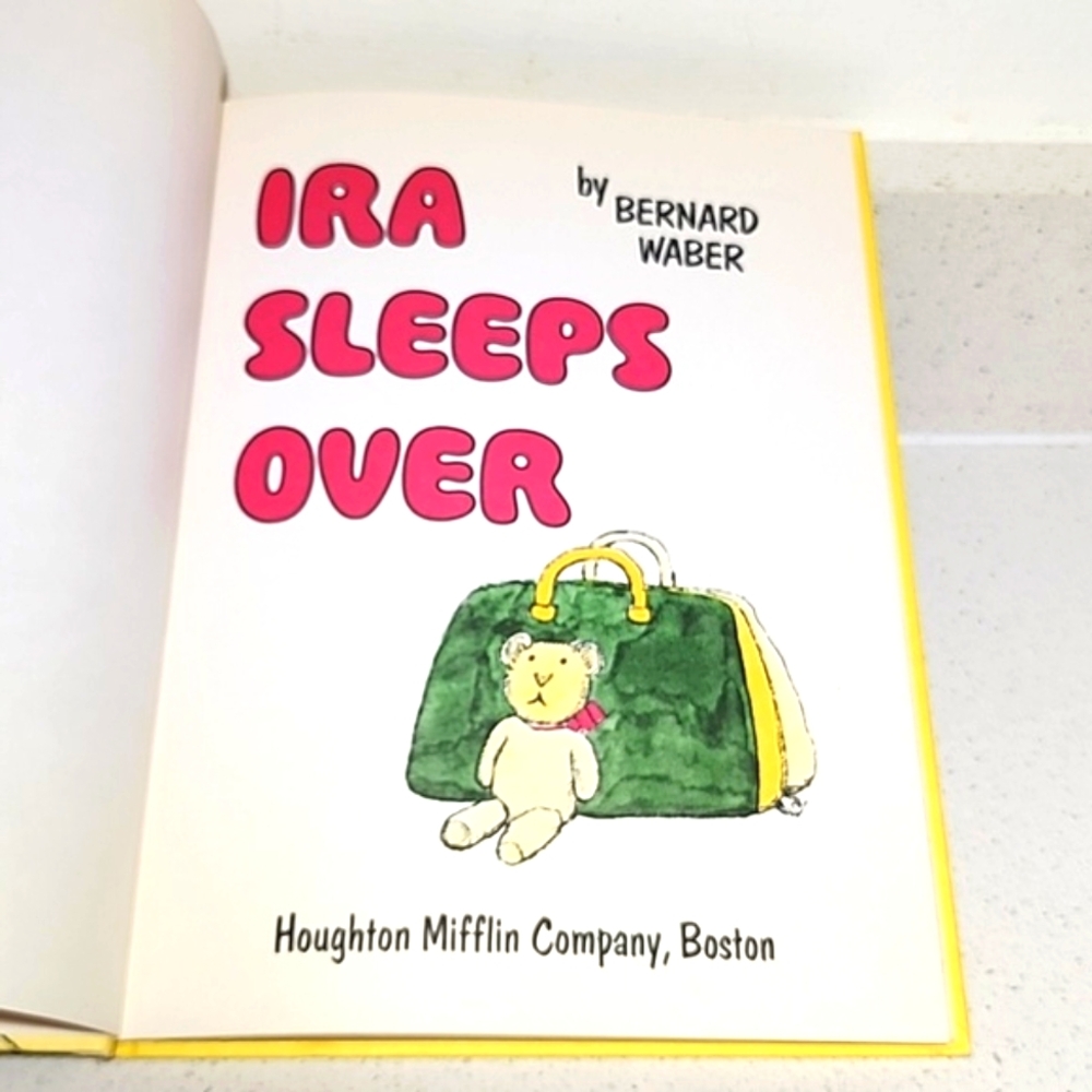 Vintage Book. Hardcover. Ira Sleeps Over. Book by Bernard Weber. 11x8  48 Pages - Picture 3 of 5